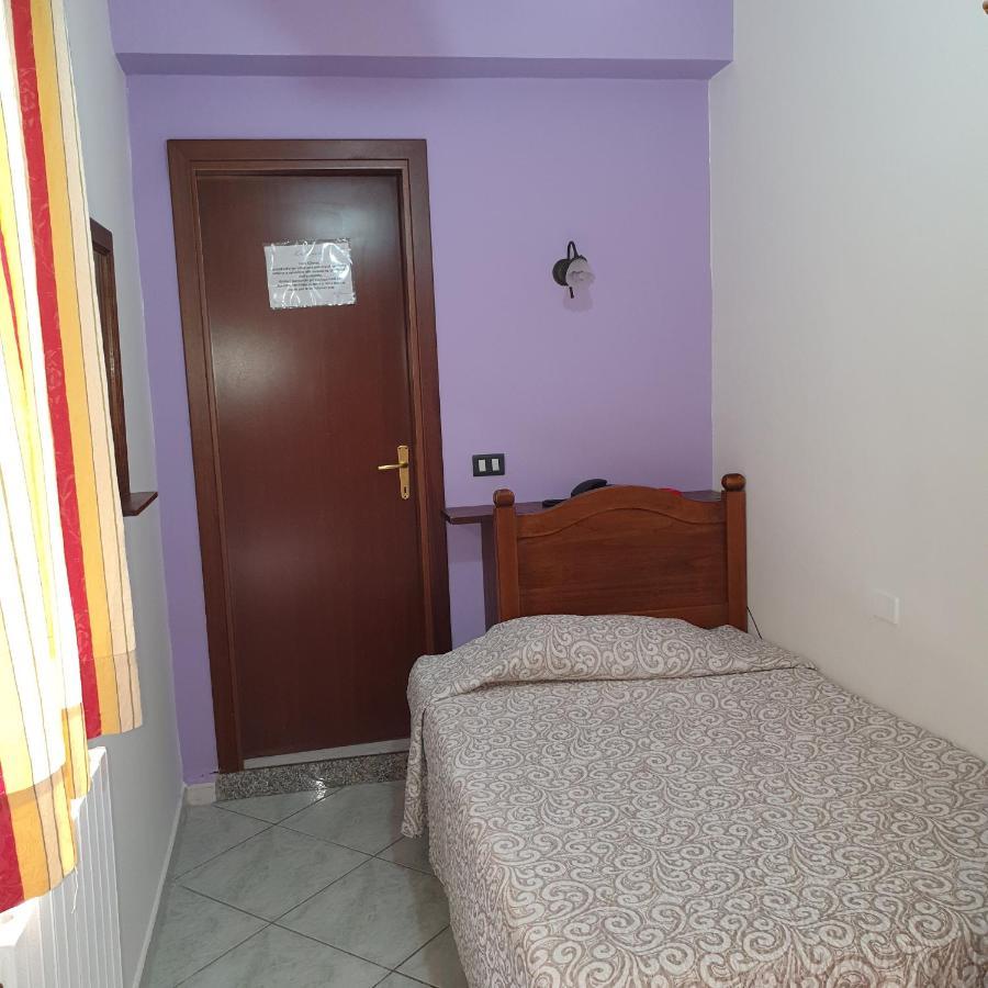 Hotel Caribe Casalnuovo Di Napoli Eksteriør bilde