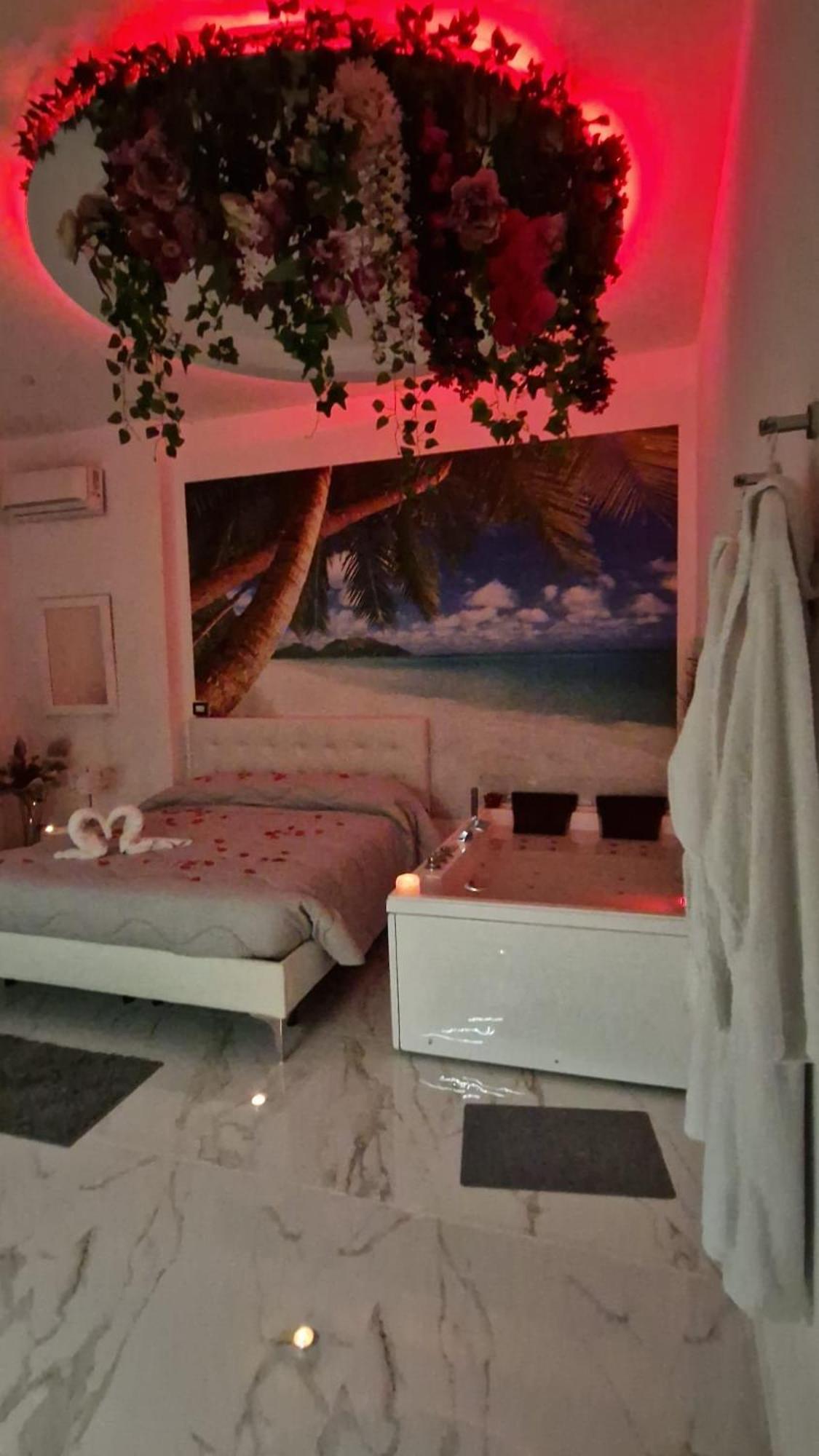 Hotel Caribe Casalnuovo Di Napoli Eksteriør bilde