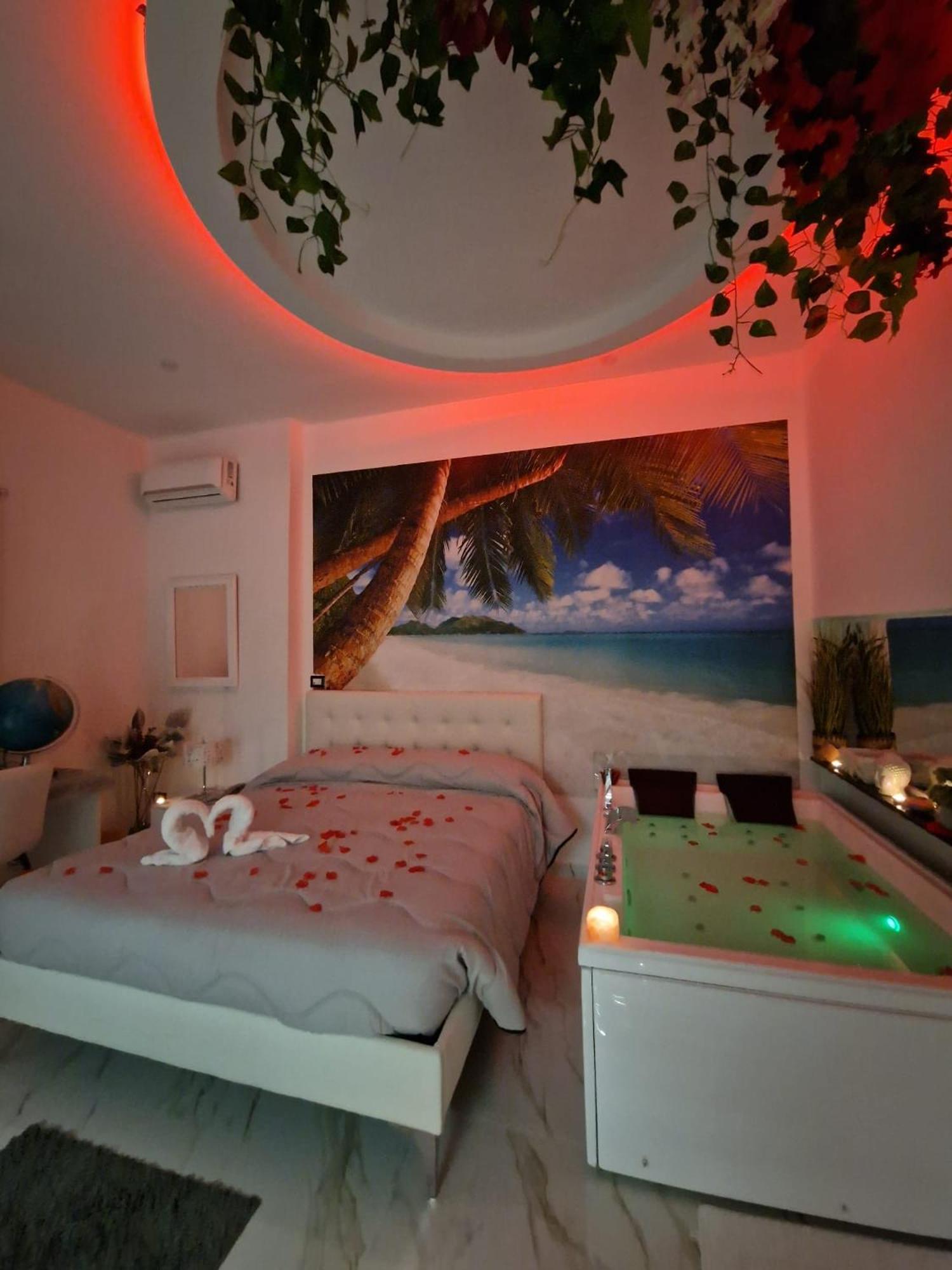 Hotel Caribe Casalnuovo Di Napoli Eksteriør bilde