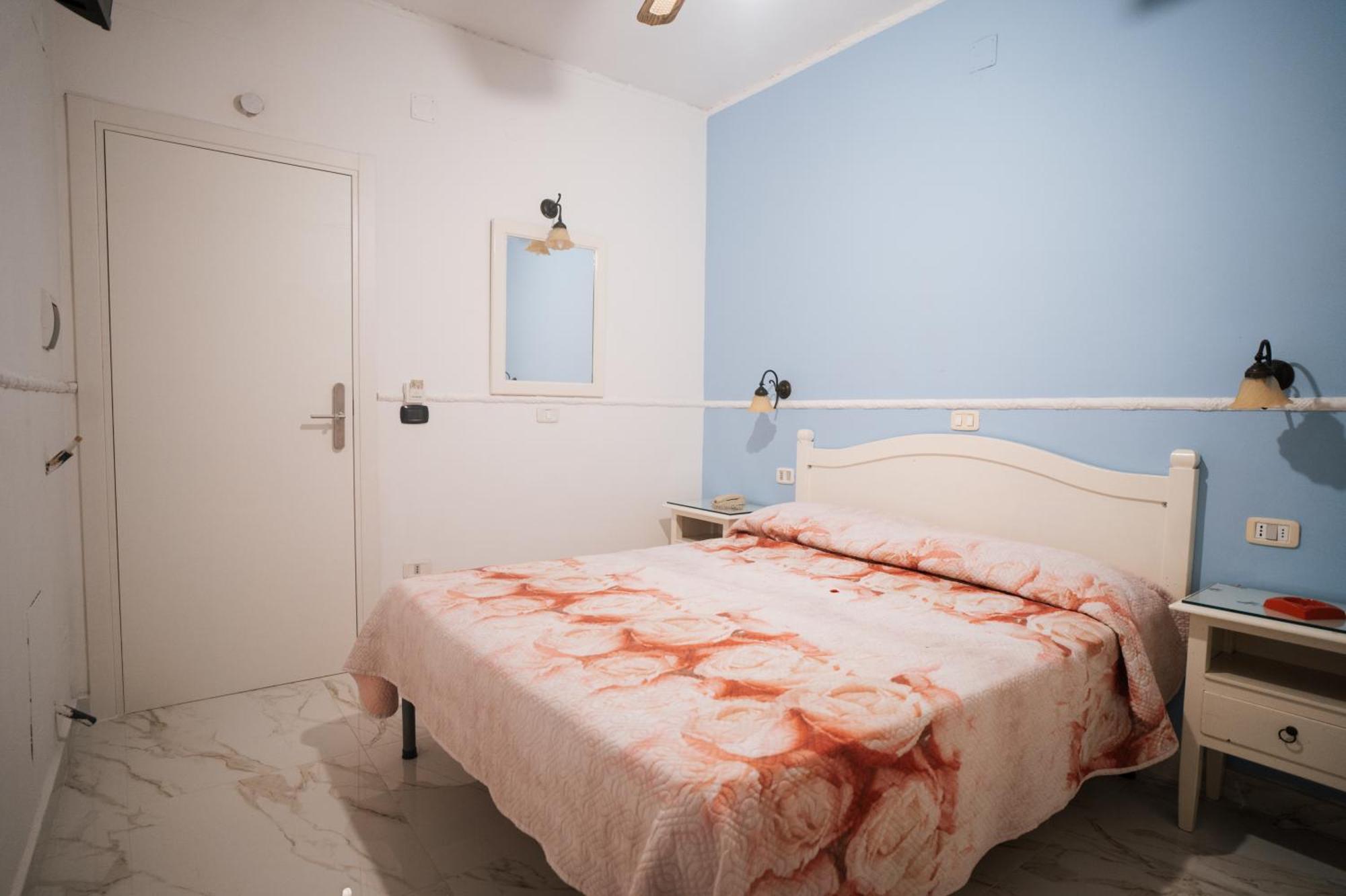 Hotel Caribe Casalnuovo Di Napoli Eksteriør bilde