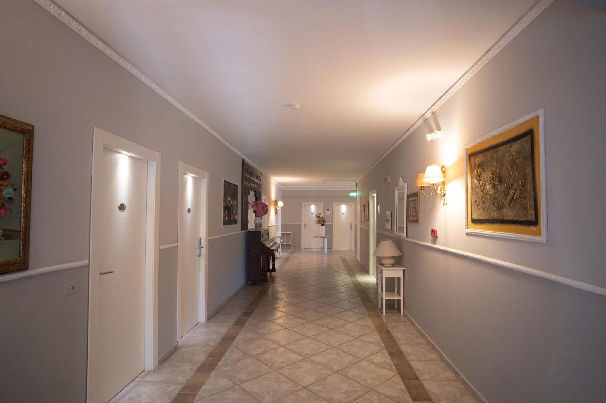 Hotel Caribe Casalnuovo Di Napoli Eksteriør bilde
